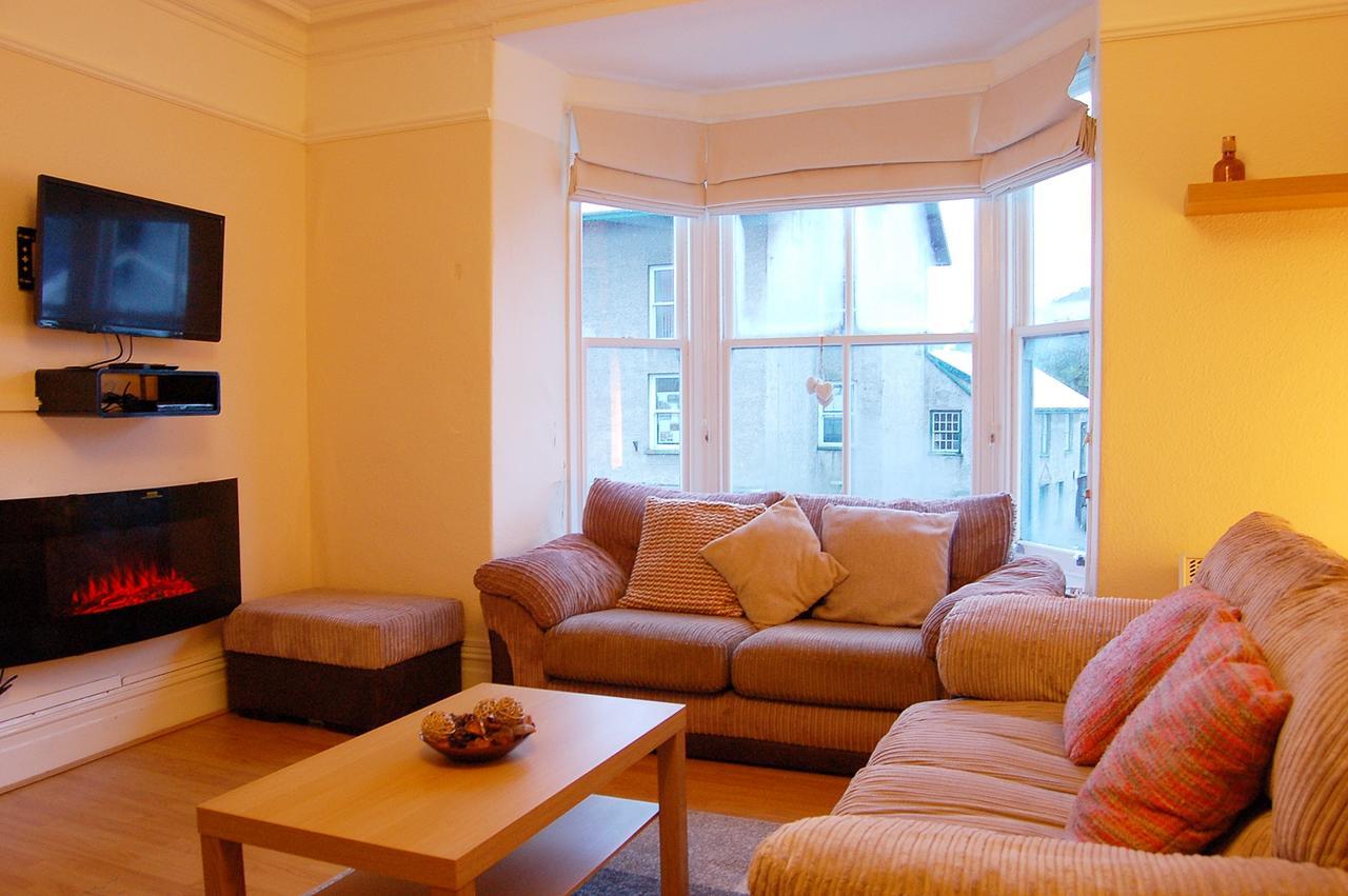 Clock Tower Apartments Machynlleth Zewnętrze zdjęcie