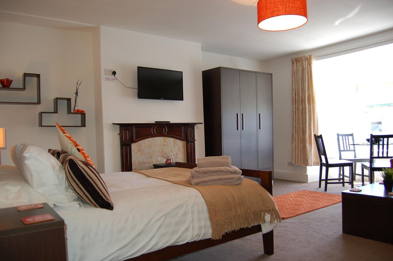 Clock Tower Apartments Machynlleth Zewnętrze zdjęcie