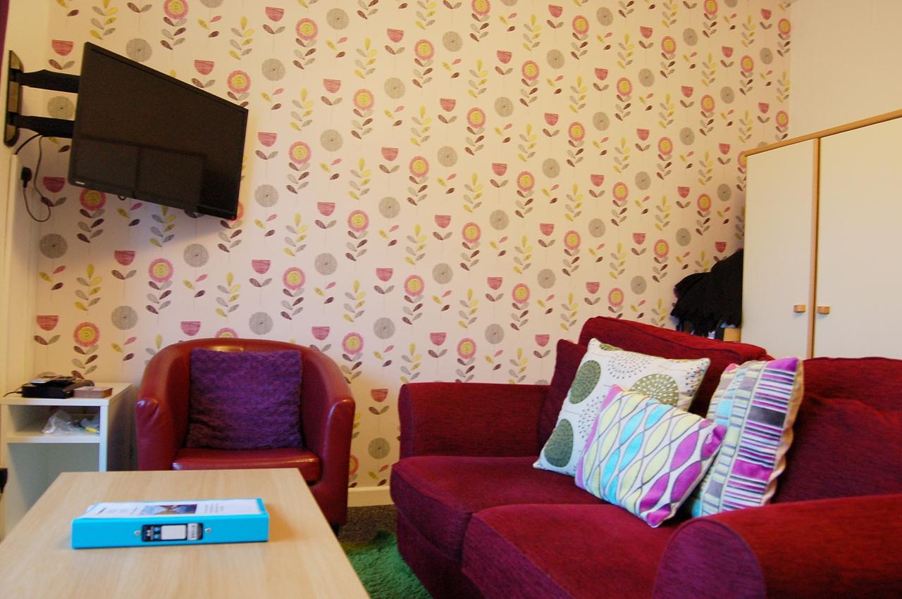 Clock Tower Apartments Machynlleth Zewnętrze zdjęcie